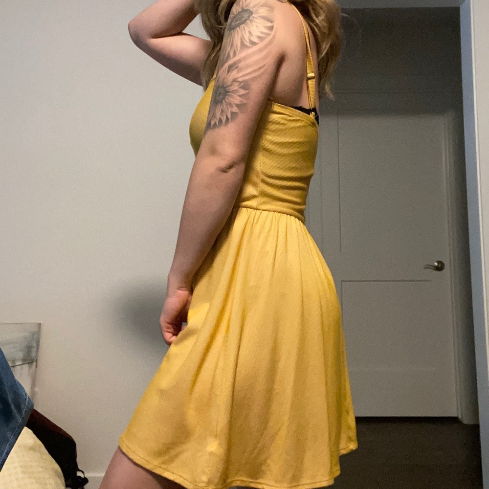 Simple yellow dress
